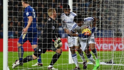  马赫雷斯任意球破门，曼城客场一球小胜莱斯特城