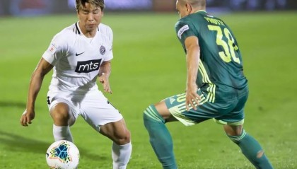  霍芬海姆新援闪耀首秀梅开二度助球队全身而退