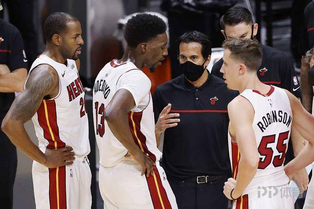  阿德巴约两双热火复仇雄鹿  