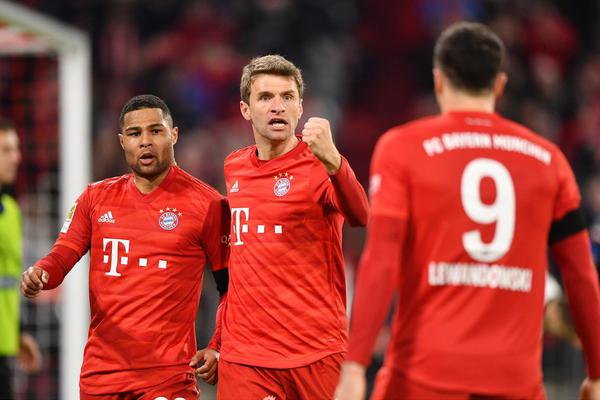  帕德博恩反击效率惊人德甲弱队爆冷频现冷门